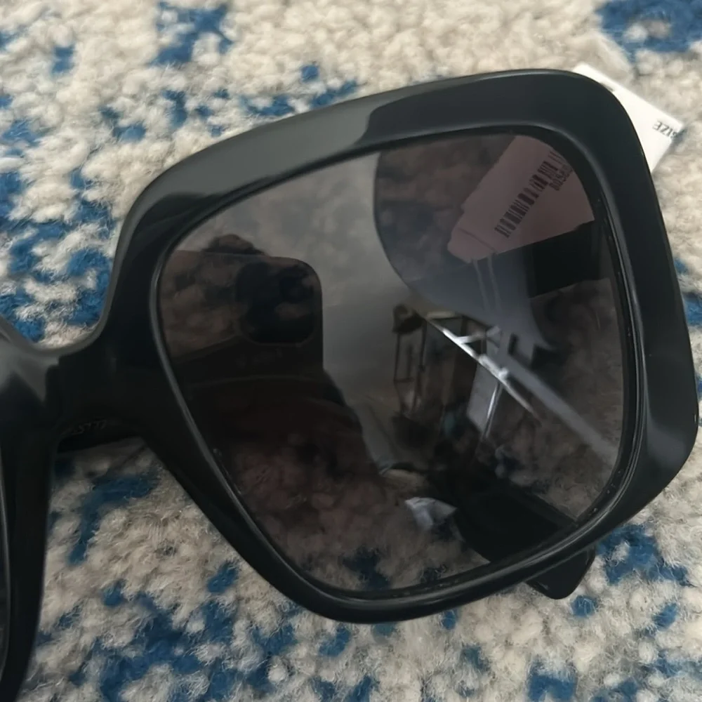 Burberry Penelope Sunglasses : BE4363